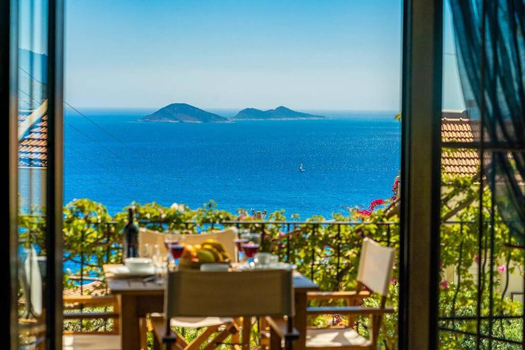 Azure Apartment With Sea View In Kalkan Buitenkant foto