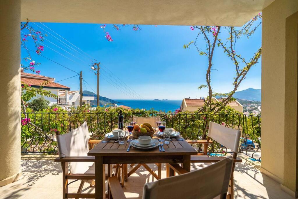 Azure Apartment With Sea View In Kalkan Buitenkant foto